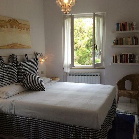 Ai Pastelli Apartment Zoagli Bagian luar foto
